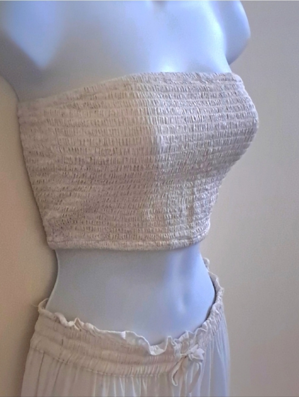 Bandeau Cropped Smocked Elastic Top Strapless Layer Ivory Pale Beige NWT Medium